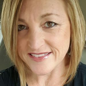 Meet your Posher, Eva